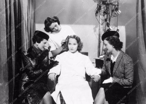 Merle Oberon getting pampered film The Divorce of Lady X 4320-17