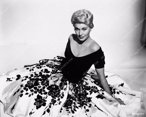 portrait Kim Novak evening dress 4411-16