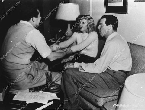 candid Billy Wilder Barbara Stanwyck Fred MacMurray on set film noir Double Indemnity 4469-30