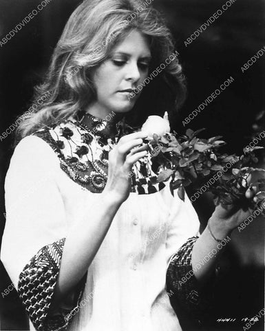 Lindsay Wagner checking the flowers TV The Bionic Woman 4581-15