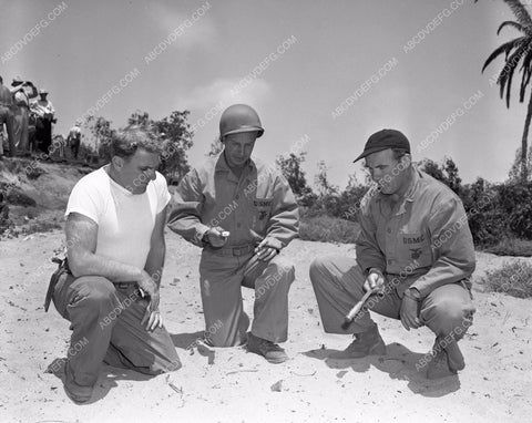 William Bendix Lloyd Nolan cast making of Guadalcanal Diary 45bx04-101