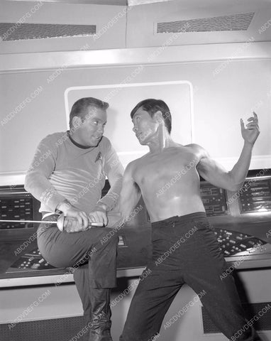 William Shatner shirtless George Takei original TV show Star Trek 45bx05-146