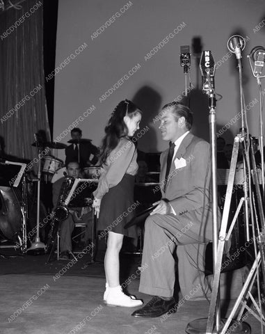 Margaret O'Brien Bob Hope at Look Magazine awards 45bx05-52