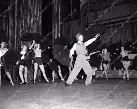 chorus showgirls dance rehearsel for Los Angeles night club 45bx06-377