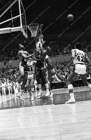 sports photo Los Angeles Lakers v Cincinnati pro basketball 45bx07-124