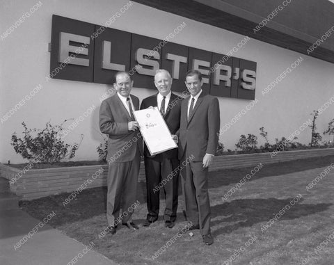 historic Los Angeles city officials ? Elster's Plaque award 45bx07-181