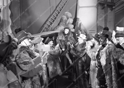 British Film Candles at Nine Jessie Matthews John Salew Beatrix Leahmann 45bx07-228