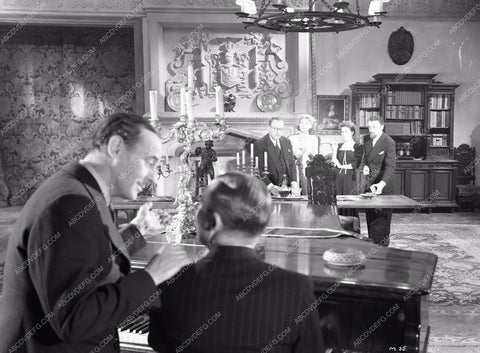 British Film Candles at Nine Jessie Matthews John Salew Beatrix Leahmann 45bx07-278