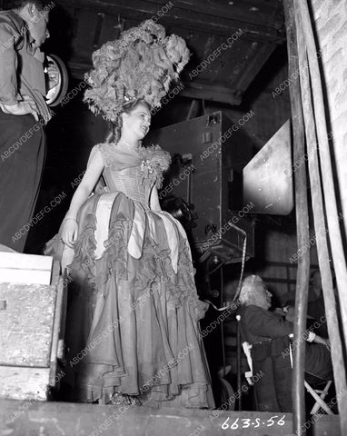 Peggy Cummins wardrobe costume shot film Forever Amber 45fa-11