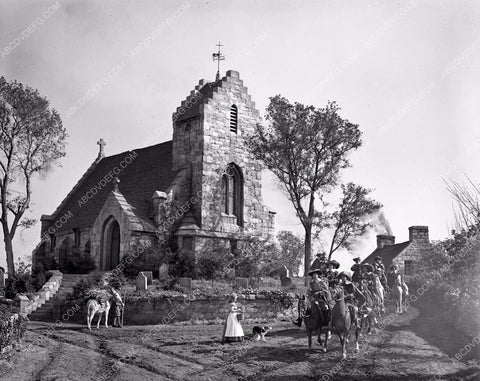 cast shot backlot of Forever Amber 45fa-73