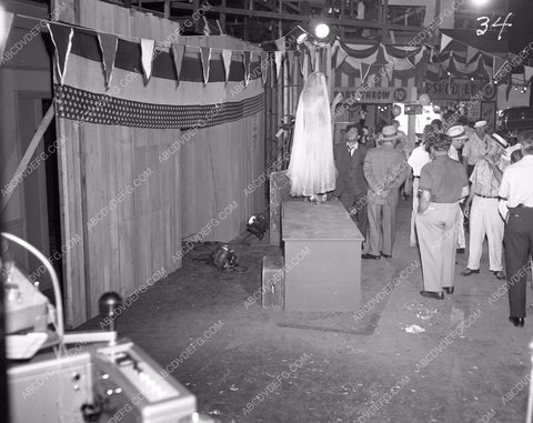 behind the scenes Desilu sets TV show The Untouchables 45unt-86