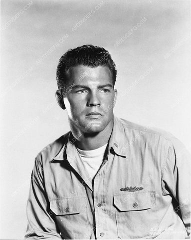 handsome Frank Gifford portrait 4664-09
