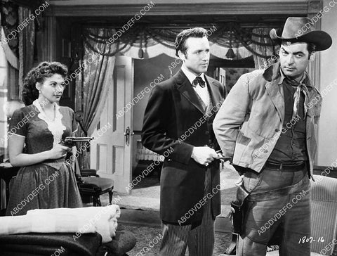 Yvonne De Carlo Rory Calhoun film Raw Edge 4894-17