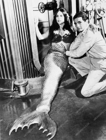 TV Voyage to the Bottom of the Sea David Hedisson and mermaid 4896-21