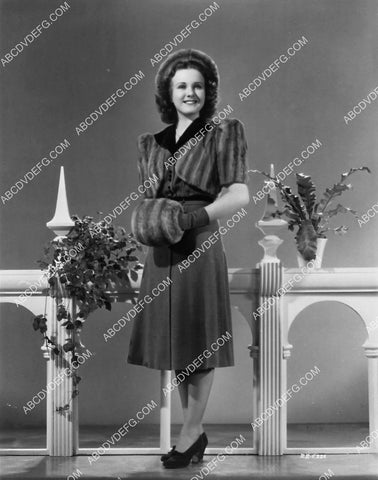 Deanna Durbin fashion portrait 4930-34