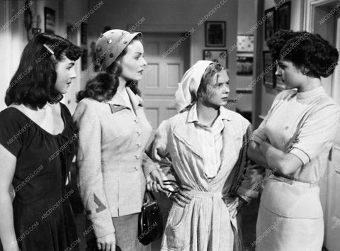 Jeanne Crain Jean Peters Betty Lynn Take Care of My Little Girl 4936-16