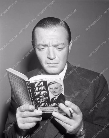 Peter Lorre just doesn’t get How To Win Friends & Influence People 4b09-048