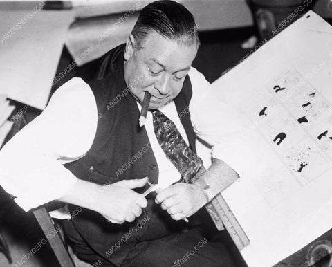 cartoonist George McManus sharpens his pencil 4b09-071