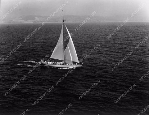 some lucky @#*! Takes his Yacht on a day cruise 4b09-238