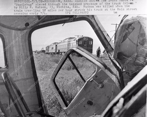 disaster Wichita Kansas fatal train and car wreck 4b09-330
