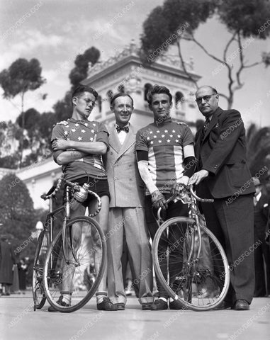 sports bicycle stars Lynn Abel Charles Morton Chic Sale public event 4b09-459