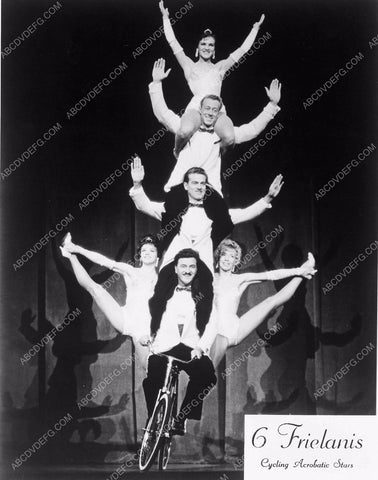 bicycle acrobatic act The 6 Frielans publicity portrait 4b09-541