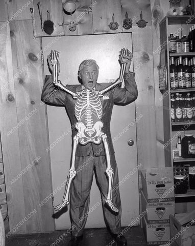 antics with skeleton halloween costume 4b10-091