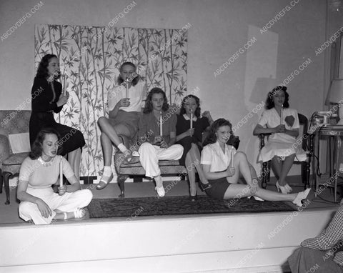 Starletts hopefuls rehearse Warner Brothers Theatre Sophie Rosenstein 4b10-498