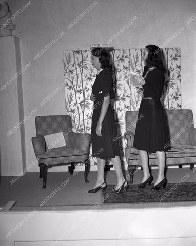 Starletts hopefuls rehearse Warner Brothers Theatre Sophie Rosenstein 4b10-511