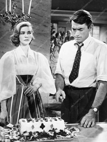 Gregory Peck Lauren Bacall comedy film Designing Woman 5206-36