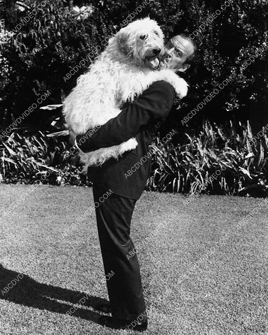 David Niven and the dog film Please Don't Eat the Daisies 5475-11