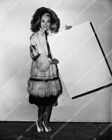 Carole Landis in a parka w a great blank slate for advertising 5481-29