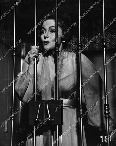 Olivia de Havilland film Lady in a Cage 5580-17