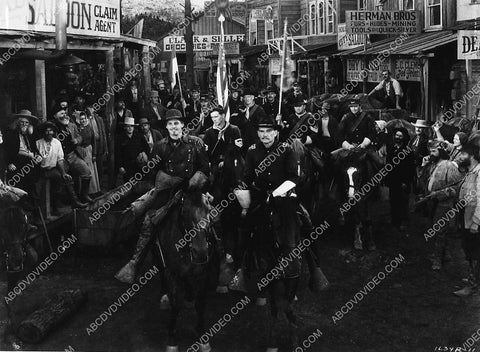 James Ellison and cast film The Plainsman 5583-24