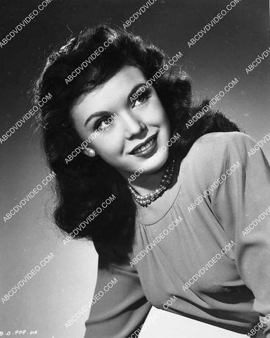 beautiful Gloria Jean portrait 5596-016