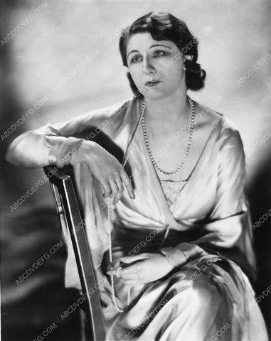 Judith Anderson portrait 5600-09