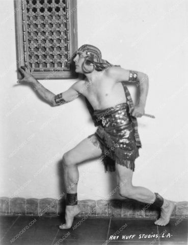 ballet dance Serge Dukraisnky gay int dance pose 5710-14