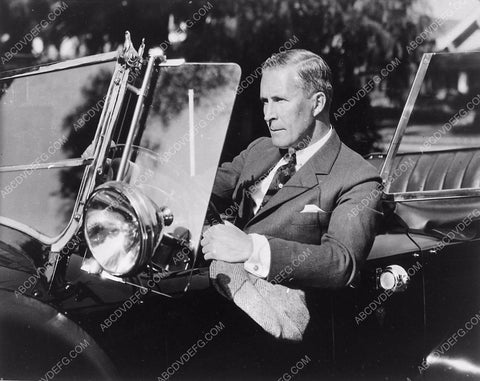 candid William Desmond Taylor in his new automobile 5717-05