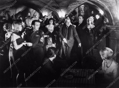 Mike Connors and cast film Situation Hopeless But Not Serious 5756-02