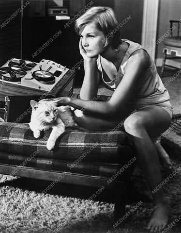 Carol Lynley and audio tape recorder film Once You Kiss a Stranger 5765a-20