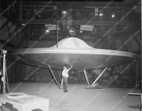 behind the scenes set building of Bamboo Saucer 5795-16