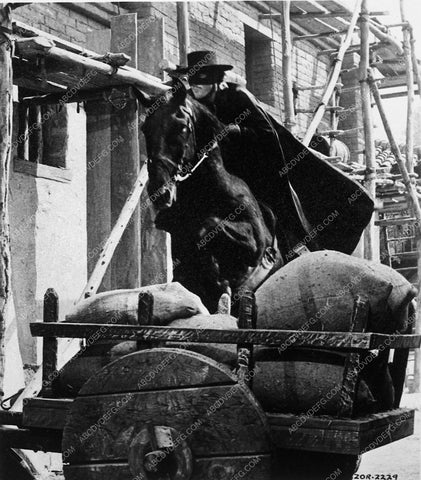 Guy Williams Anthony Caruso TV show Zorro 5798-10