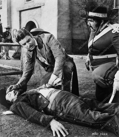 Guy Williams Anthony Caruso TV show Zorro 5798-16