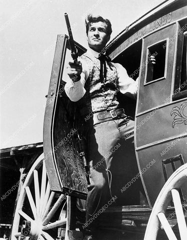 Hugh O'Brian on the stagecoach TV Wyatt Earp 6007-18