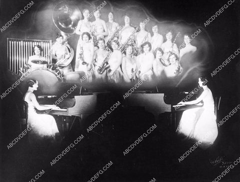 all girl orchestra The Ingenues live stage play The Ziegfeld Follies 6103-03