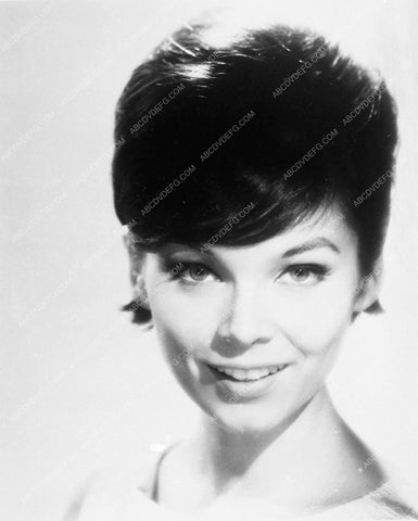 Yvonne Craig portrait 6158-11