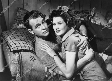 Ralph Bellamy Ruth Warrick film Guest in the House 6240-29