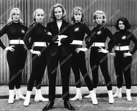 Honor Blackman and her girls James Bond film Goldfinger 6300-32