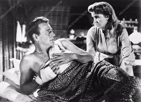 John Wayne Geraldine Page western film Hondo 6486-13