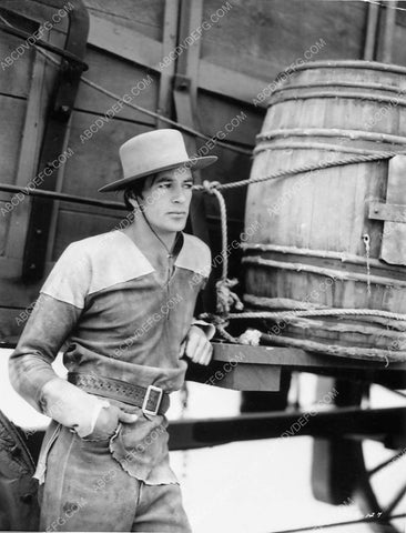 handsome Gary Cooper hanging out by water barrell Fighting Caravans 6522-24
